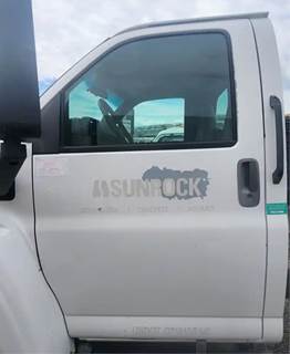 Chevrolet C5500 Left Door