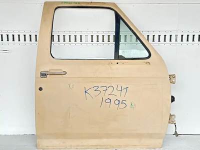 Ford F-700 Right Door for a 1995 Ford F700