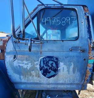 Ford F-700 Left Door for a 1994 Ford F700