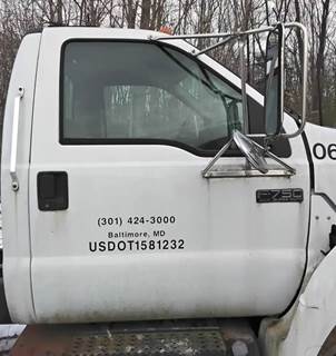 Ford F-750 Right Door