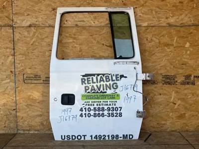 Ford L8000 Right Door