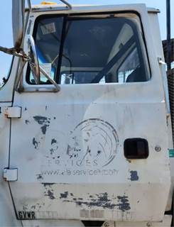 Ford LN7000 Left Door