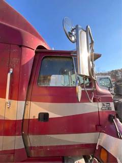 Ford LTLA9000 AERO MAX 120 Right Door