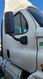 Freightliner Cascadia 113 Right Door