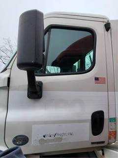 Freightliner Cascadia 113 Left Door
