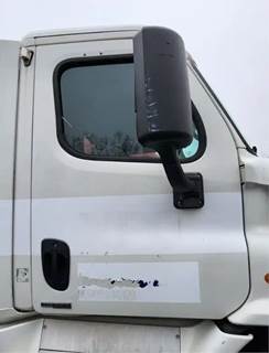 Freightliner Cascadia 113 Right Door
