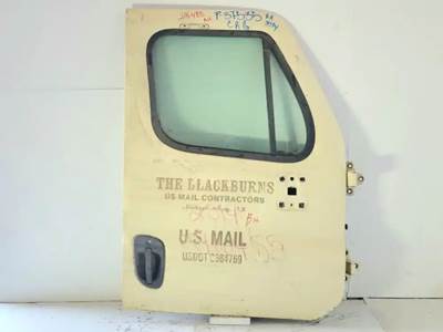 Freightliner Cascadia 113 Right Door