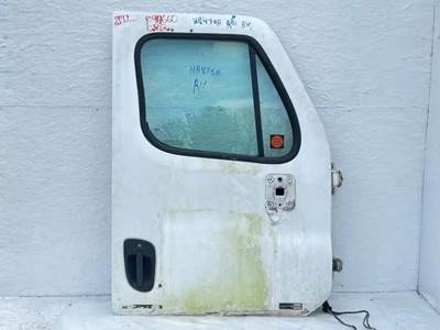 Freightliner Cascadia 113 Right Door