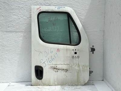 Freightliner Cascadia 113 Right Door