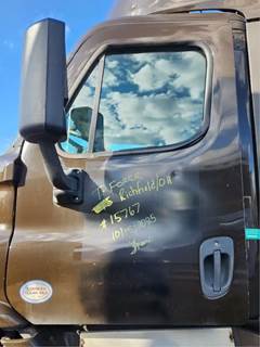 Freightliner Cascadia 113 Left Door