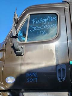Freightliner Cascadia 113 Left Door