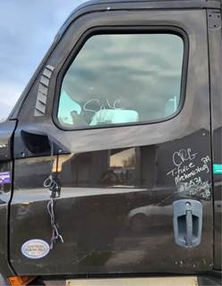 Freightliner Cascadia 116 Left Door for a 2020 Freightliner Cascadia 116 Day Cab