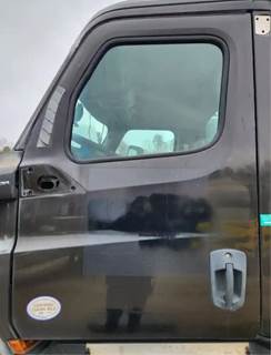 Freightliner Cascadia 116 Left Door for a 2019 Freightliner Cascadia 116 Day Cab
