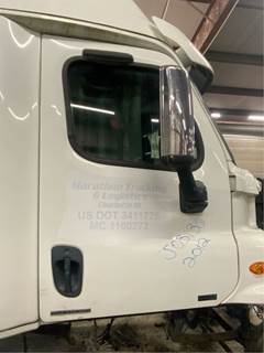 Freightliner Cascadia 125 Right Door