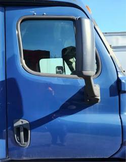 Freightliner Cascadia 125 Right Door