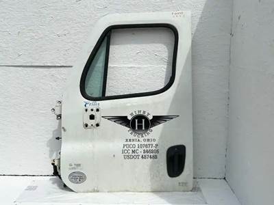 Freightliner Cascadia 125 Left Door