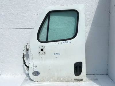 Freightliner Cascadia 125 Left Door