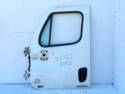 Freightliner Cascadia 125 Left Door