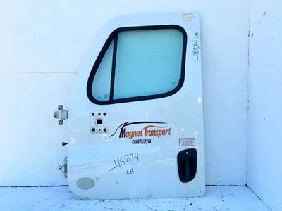Freightliner Cascadia 125 Left Door