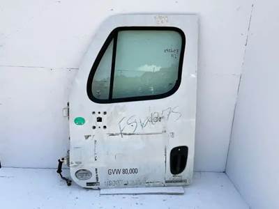 Freightliner Cascadia 125 Left Door