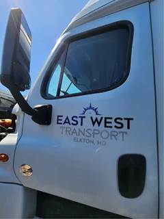 Freightliner Cascadia 125 Left Door