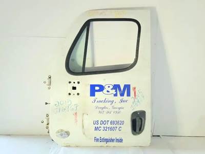 Freightliner Cascadia 125 Left Door