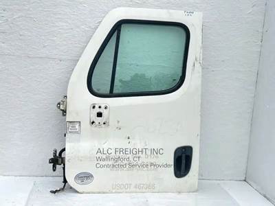 Freightliner Cascadia 125 Left Door