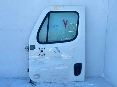 Freightliner Cascadia 125 Left Door