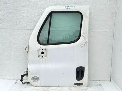 Freightliner Cascadia 125 Left Door