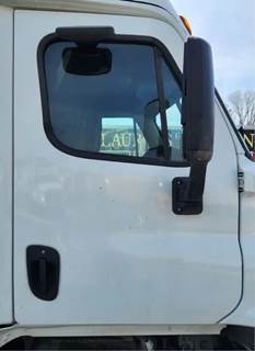 Freightliner Cascadia 125 Right Door