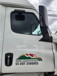 Freightliner Cascadia 126 Right Door