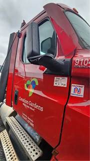 Freightliner Cascadia 126 Right Door