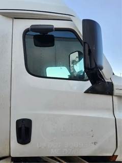 Freightliner Cascadia 126 Right Door