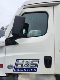 Freightliner Cascadia 126 Left Door