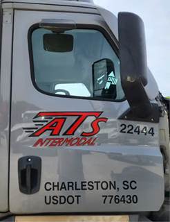 Freightliner Cascadia 126 Right Door