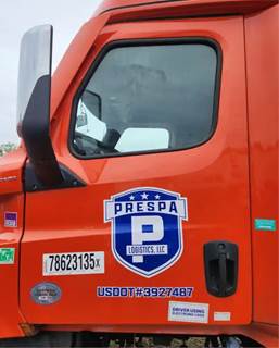 Freightliner Cascadia 126 Left Door