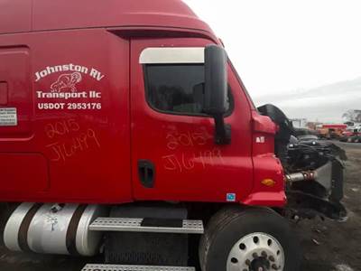Freightliner Cascadia 132 Right Door