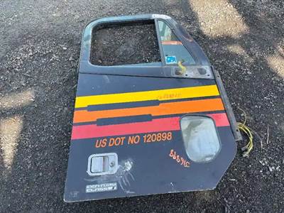 Freightliner Century Class 120 Right Door