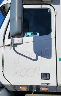 Freightliner Columbia 112 Left Door