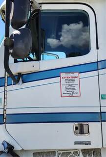 Freightliner Columbia 120 Left Door
