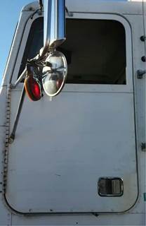 Freightliner FLD120SD Left Door
