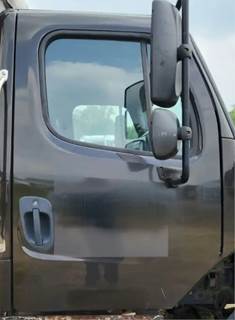 Freightliner M2 106 Right Door
