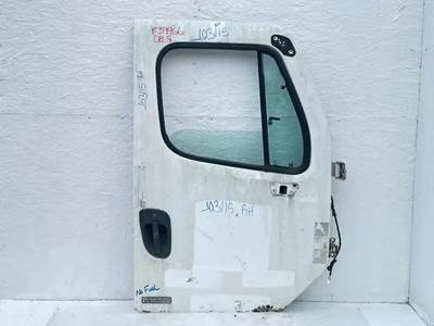 Freightliner M2 106 Right Door for a 2010 Freightliner M2 106 Heavy Duty