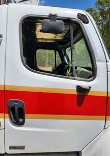 Freightliner M2 106 Right Door
