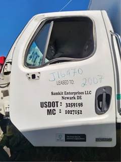 Freightliner M2 106 Left Door