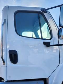 Freightliner M2 106 Right Door