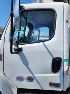 Freightliner M2 106 Left Door