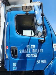 Freightliner M2 106 Right Door