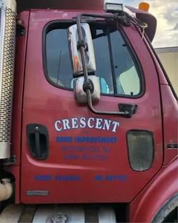 Freightliner M2 112 Right Door for a 2007 Freightliner M2 112 Medium Duty