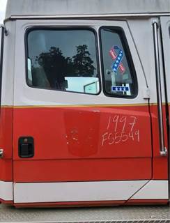 Freightliner Right Door for a 2001 Freightliner FL80